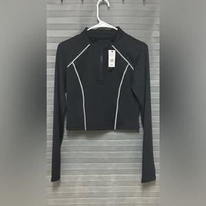 Allure Luxe Piping Cropped Top Quarter Zip Black size XL
